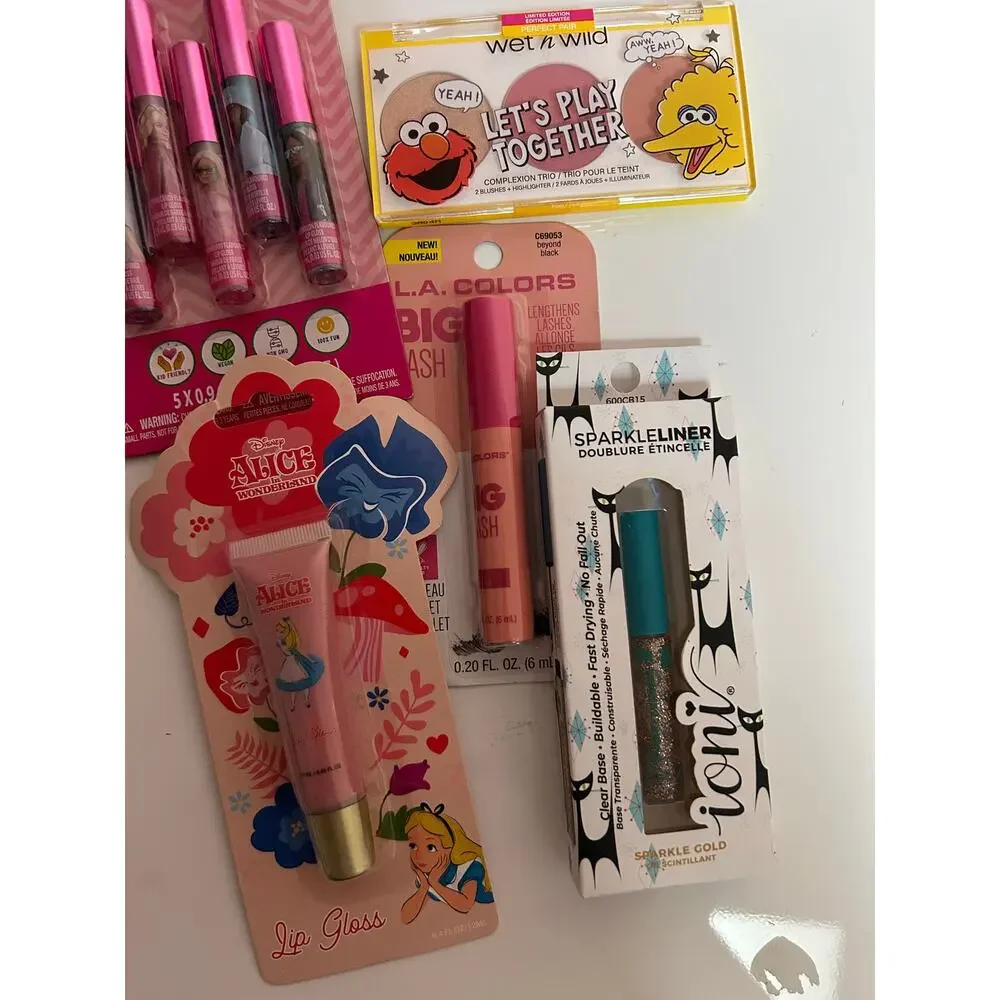 Girls Random Makeup
